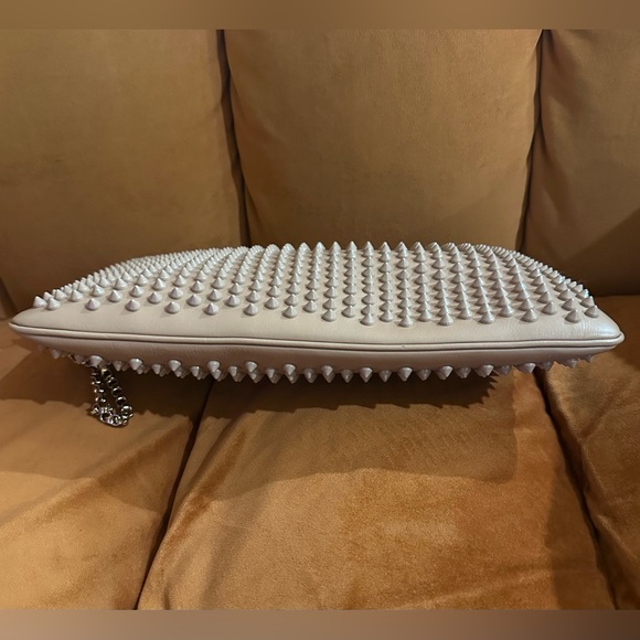 12.5” Christian Louboutin Loubiposh Shoulder Bag - Picture 6 of 7